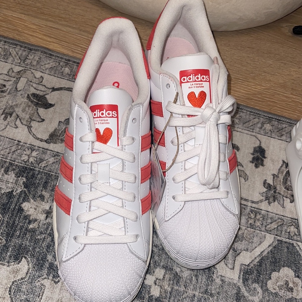 Adidas superstar Valentine collection - Picture 2 of 4